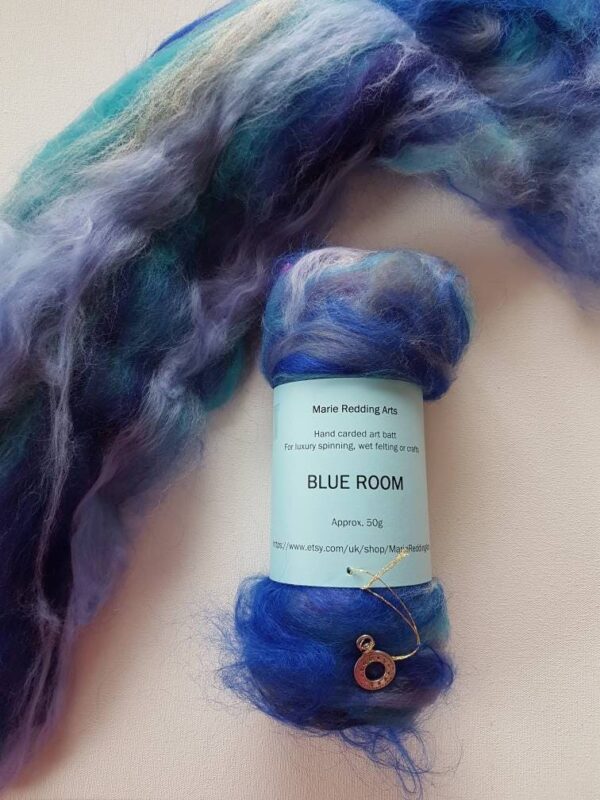 blue art batt 50g LEGEND soft luxury spinning felting merino silk movie theme green royal blue white lilac mauve royal blue room