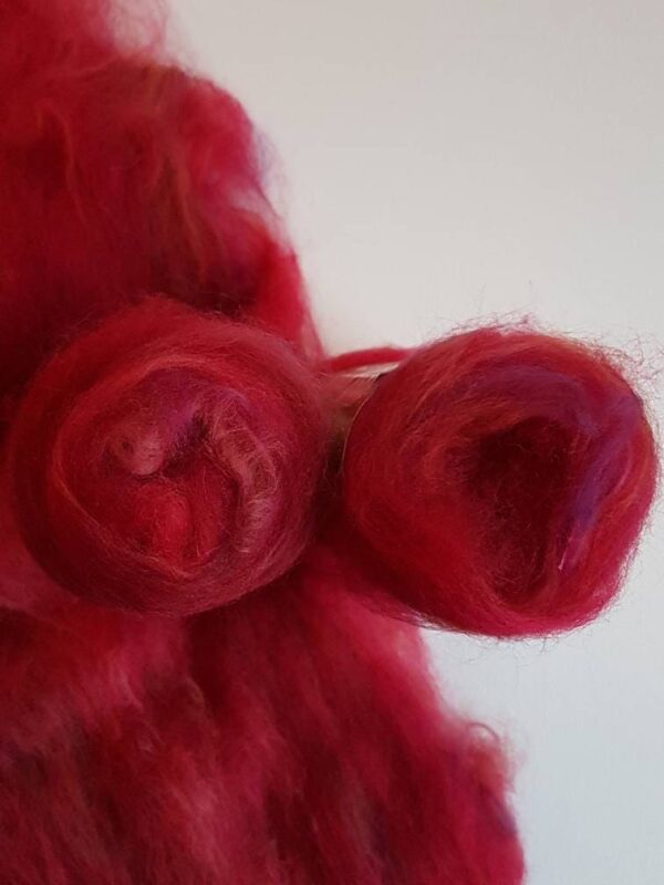 red art batt 50g / hell hath no fury / hand carded / luxury spinning / felting / crafting / merino / scarlet / poppy / crimson