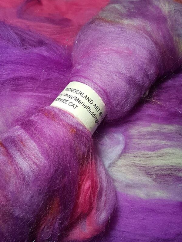 Wonderland Art Batt / 9. The Cheshire Cat / 50g / Merino / Silk / Purple / Cerise / Pink / Hyacinth / Thistle / Mauve / Spinning / Felting