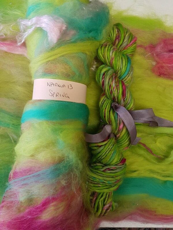 Narnia Art Batt / Handcarded Batt / 13 Spring In The Wood / Green / Pink / Pastel / Turquoise / 50g / Spinning Fiber / Felting / Floral