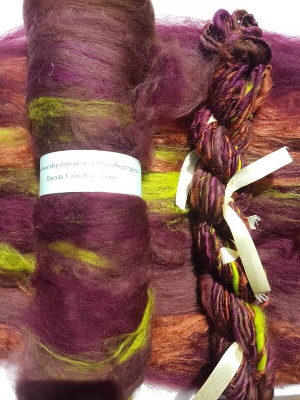 Dracula Maroon Art Batt / 1 Jonathan Harker / Burgundy / Green / Brown / Auburn / Purple / Landscape / 50g / Spinning Fibre / Felting Fiber