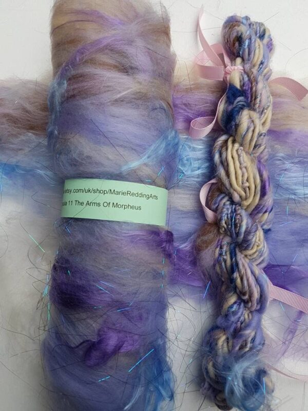 Dracula Lilac Art Batt / 11 The Arms Of Morpheus / Purple / Cream / Pale Blue / Sky / Ocean / Water / 50g / Spinning Fibre / Felting Fiber