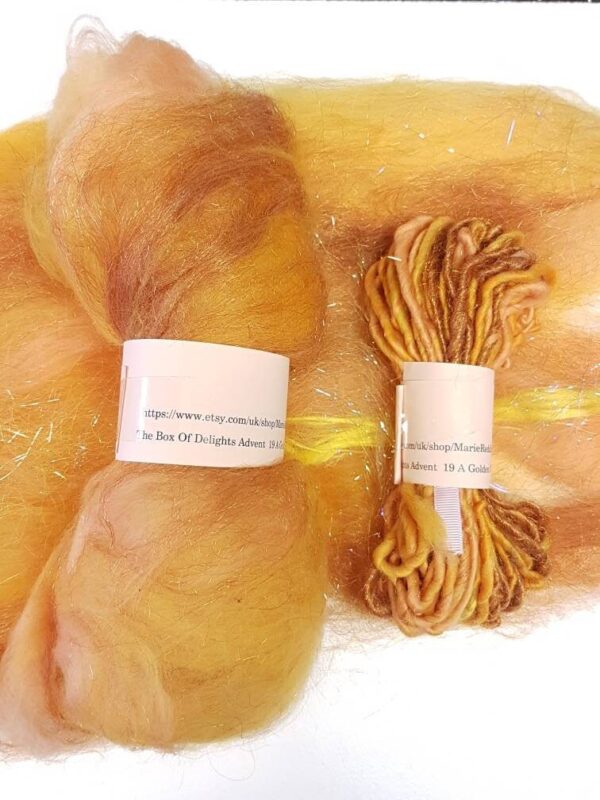 Handcarded Gold Batt / Box Of Delights / 19 A Golden Cockerel / Yellow / Copper / Orange / 50g / Spinning Fibre / Felting Fiber