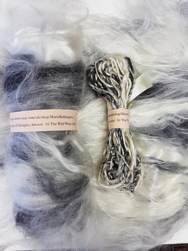 Handcarded White Art Batt / Box Of Delights / 15 The Wild White Calf / Grey / Silver / Steel Gray / 50g / Spinning Fibre / Felting Fiber