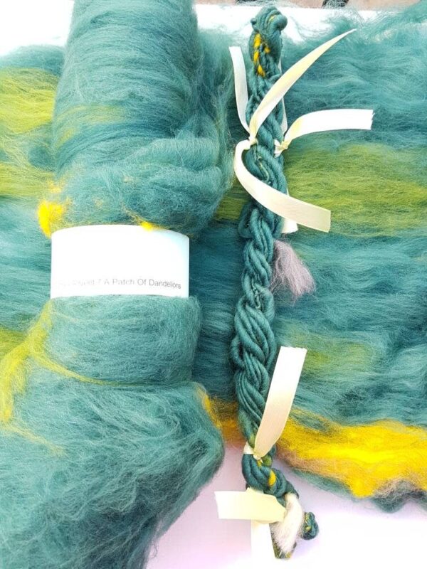 Handcarded Green Batt / 7 A Patch Of Dandelions / Gold / Yellow / Olive / Emerald / Leaves / Forest / 50g / Spinning Fibre / Felting Fiber