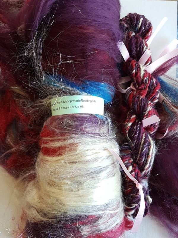 Dracula Handcarded Purple Batt / 9 Kisses For Us All / Red / Scarlet / Vampire / Mauve / Cream / Blue / 50g / Spinning Fibre / Felting Fiber