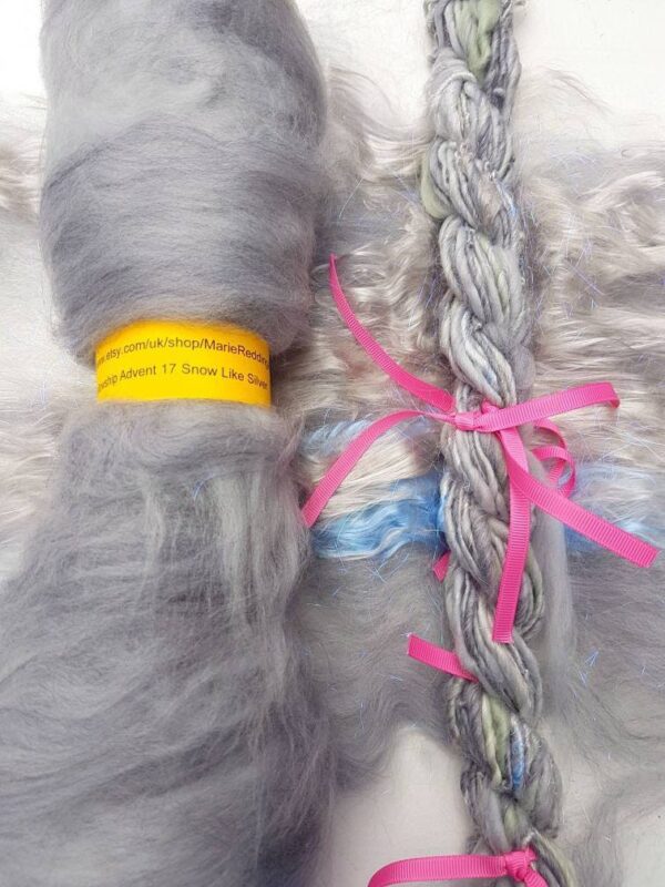 Silver Handspun Yarn / 17 Snow Like Silver / Gray / Baby Blue / Stormy Sky / Waterfall / Pale Blue / 50g / Weaving / Knitting / Crochet