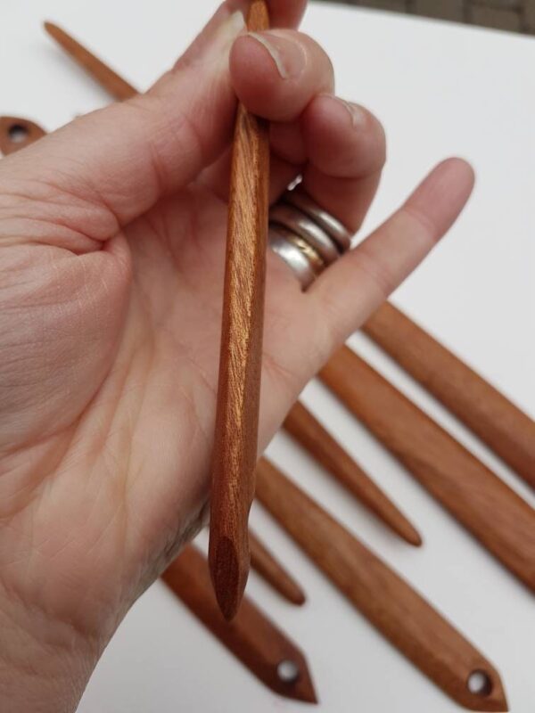 Wooden Weaving Needle / Naalbinding / Tapestry Needle / Felting Tool / Shaping Tool / Ribbon Weaving / Loom Supplies / Felting / Hardwood