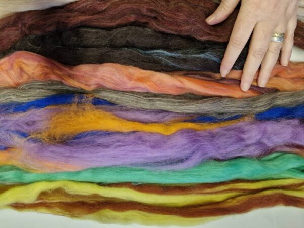 120g Waste Wool / Merino Corriedale Roving / Autumn Earth Tones / Felting / Gift / Spinning / Fibre Gift / PLASTIC-FREE packaging